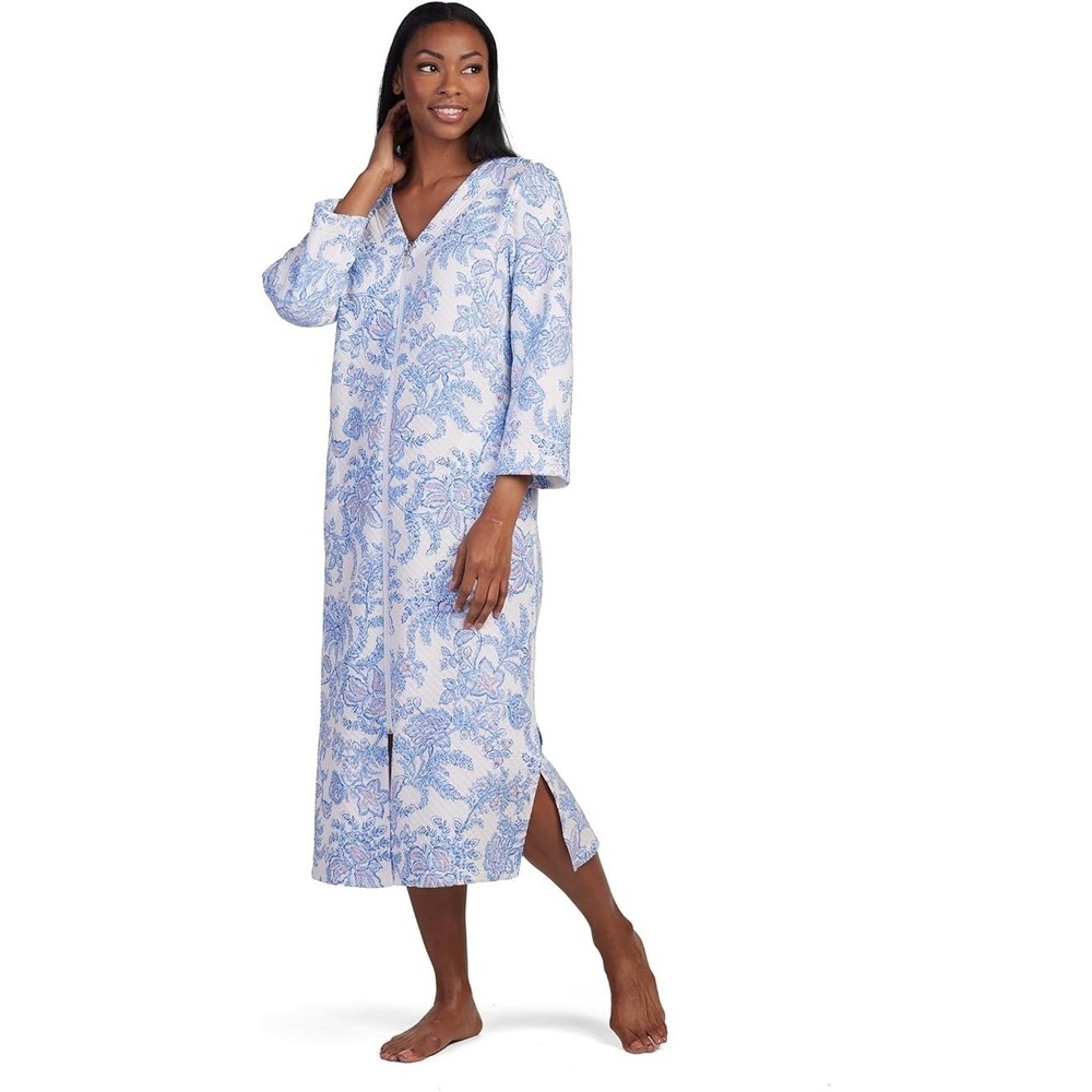 Miss Elaine Women's Long Quilted Robe, Zipper Robe with Two Pockets - Small‎